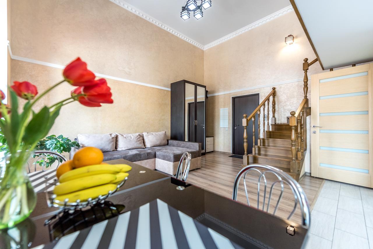 Studio Apartment In Center Of Odesa Exterior photo