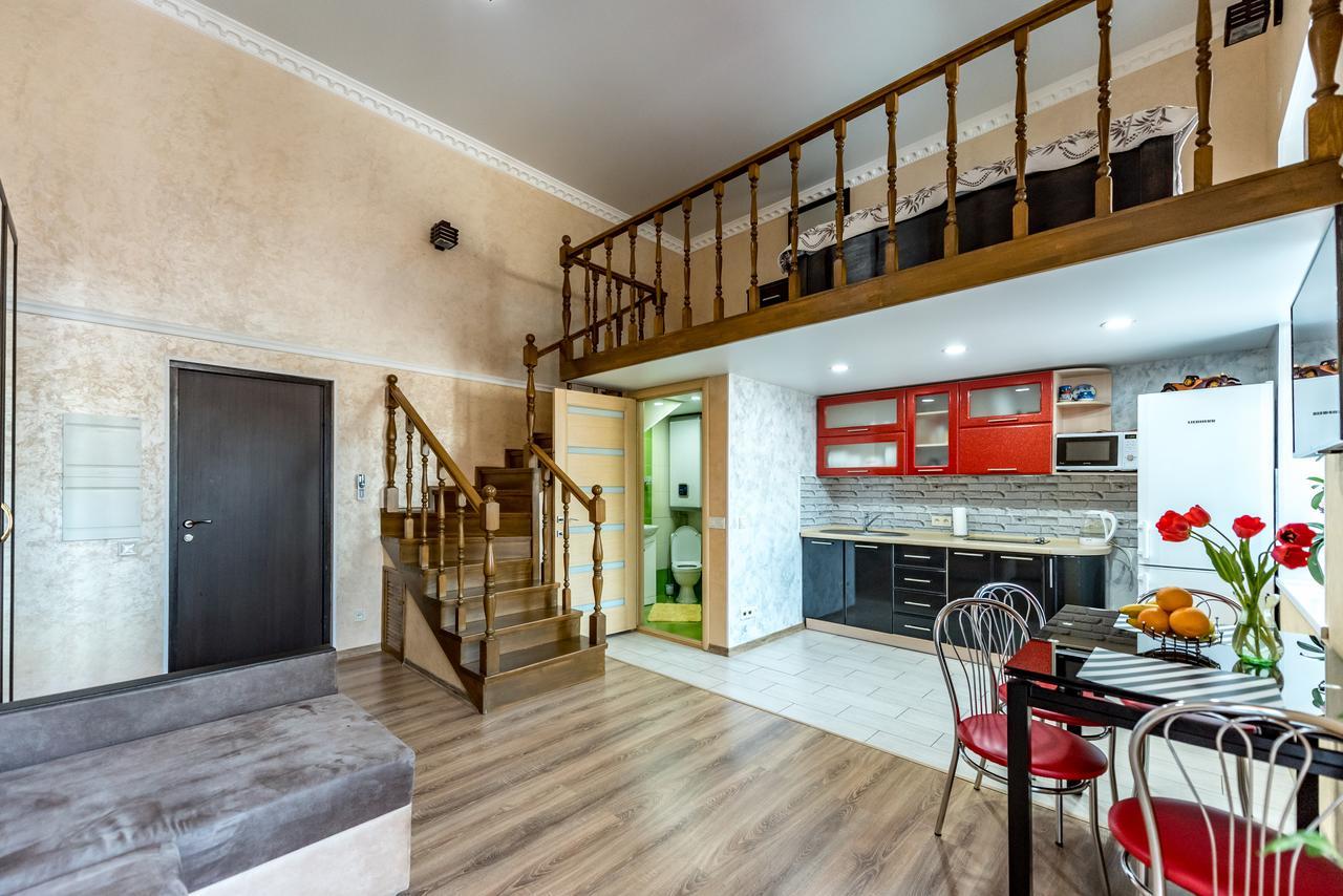 Studio Apartment In Center Of Odesa Exterior photo
